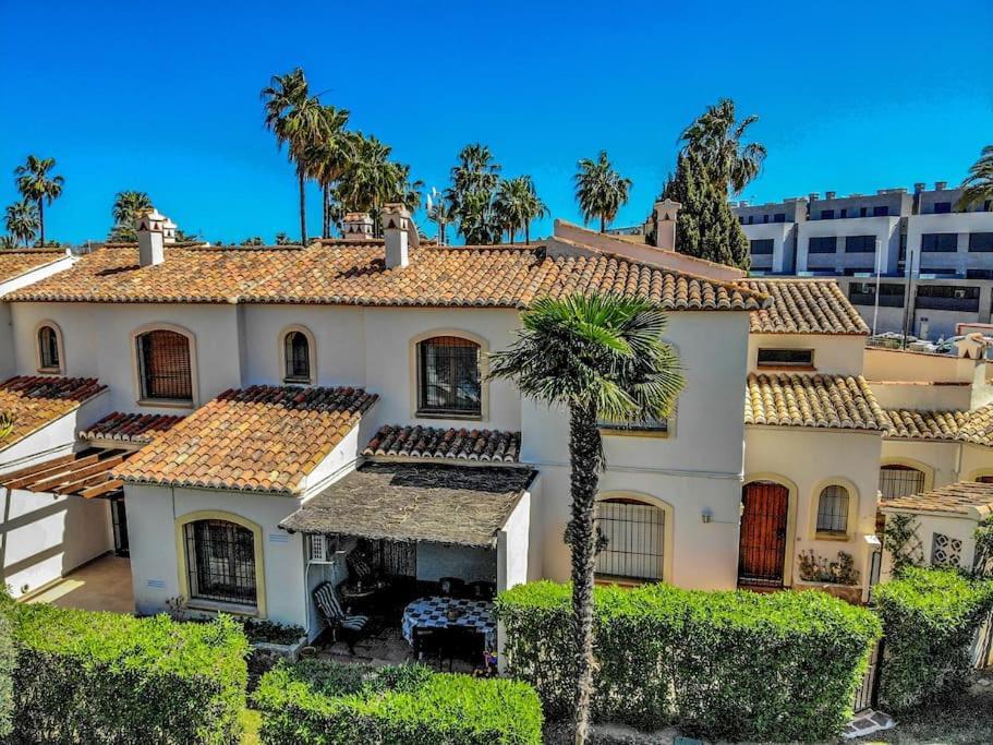 La Isla Casa Barnaby Villa Platja de Larenal Dış mekan fotoğraf