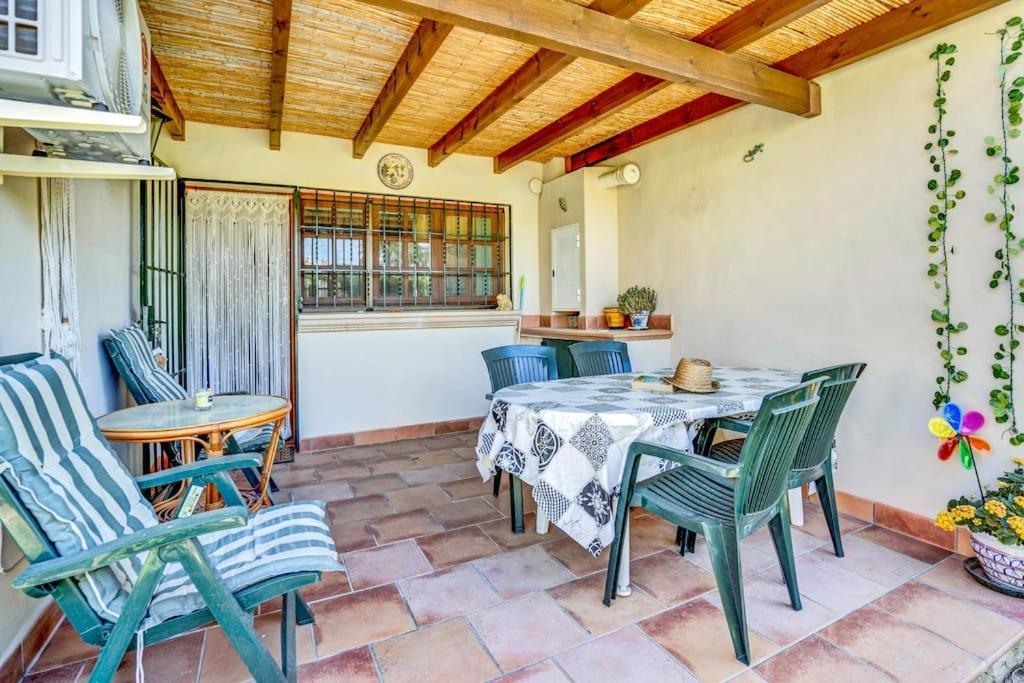 La Isla Casa Barnaby Villa Platja de Larenal Dış mekan fotoğraf