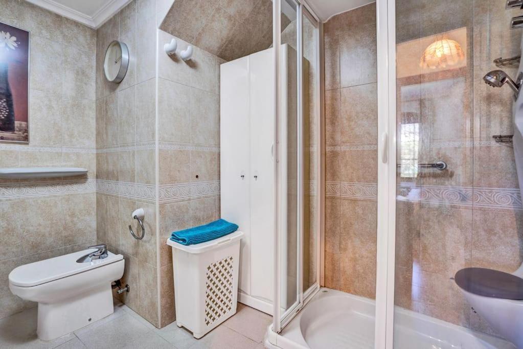 La Isla Casa Barnaby Villa Platja de Larenal Dış mekan fotoğraf