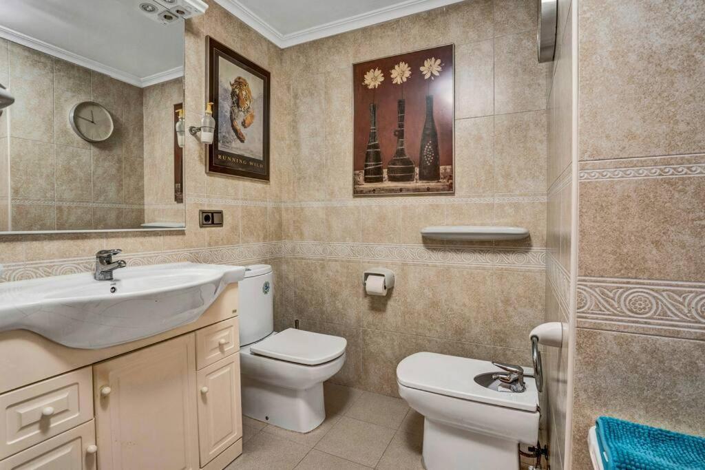 La Isla Casa Barnaby Villa Platja de Larenal Dış mekan fotoğraf
